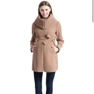 Kimi and Kai maternity coat